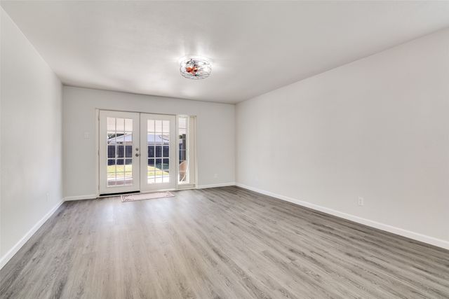 6402 Casa Vista Drive, Garland, TX 75043