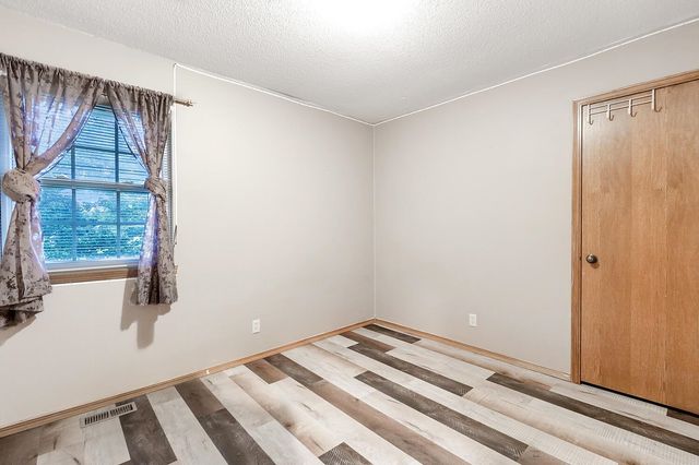 7405 E 30th Circle North, Wichita, KS 67226