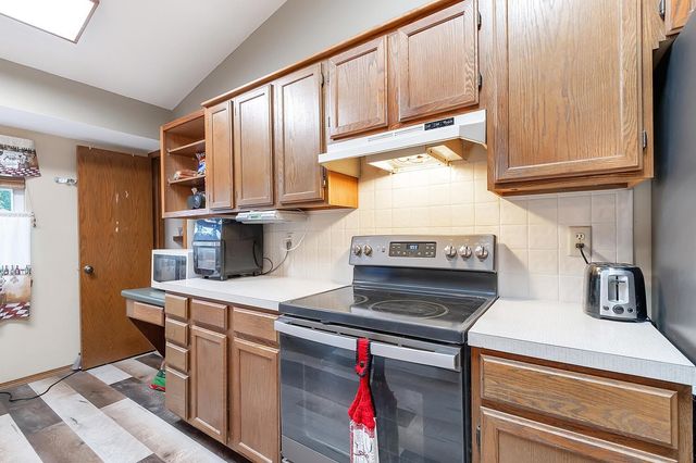 7405 E 30th Circle North, Wichita, KS 67226