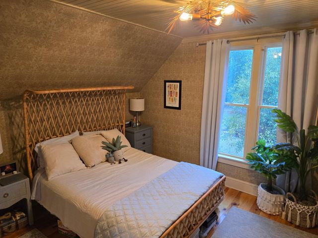 809 Oak Street, Hudson, WI 54016