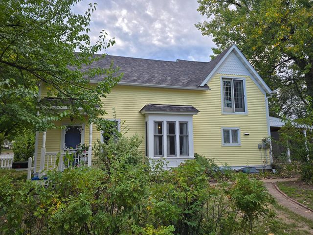809 Oak Street, Hudson, WI 54016