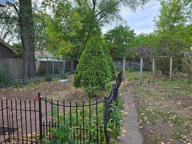 809 Oak Street, Hudson, WI 54016