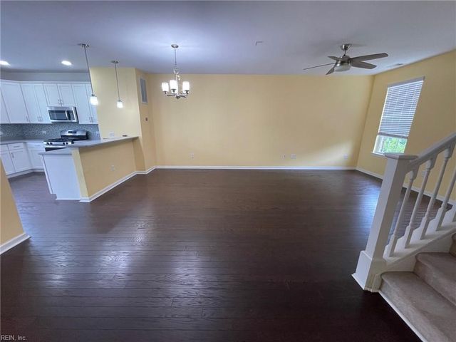 1676 Avalene WAY, Virginia Beach, VA 23456