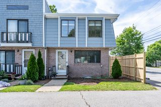 329 West Main Street 30, Hyannis, MA 02601