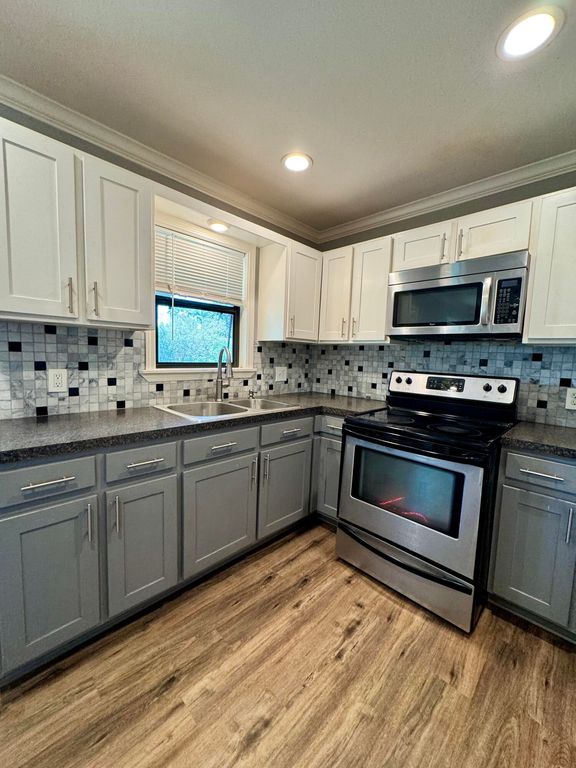Image 10 of property listing at 501 Wanda Street, San Angelo, TX 76903