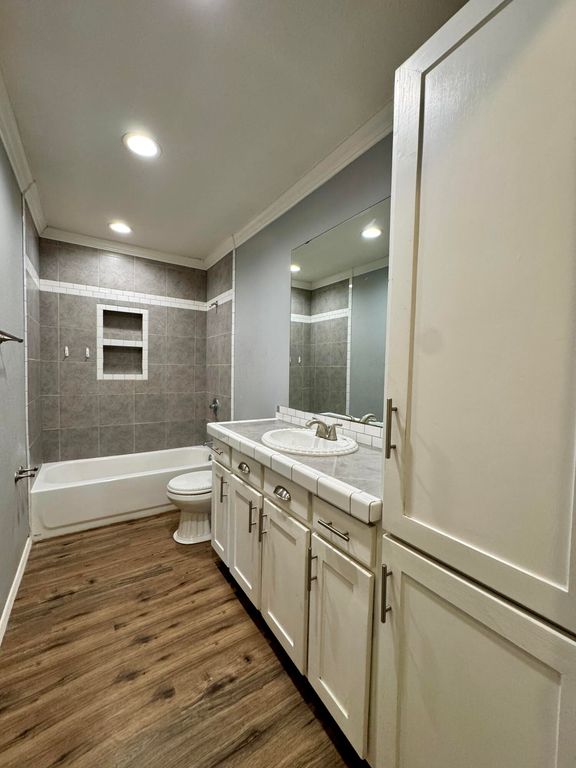 Image 12 of property listing at 501 Wanda Street, San Angelo, TX 76903