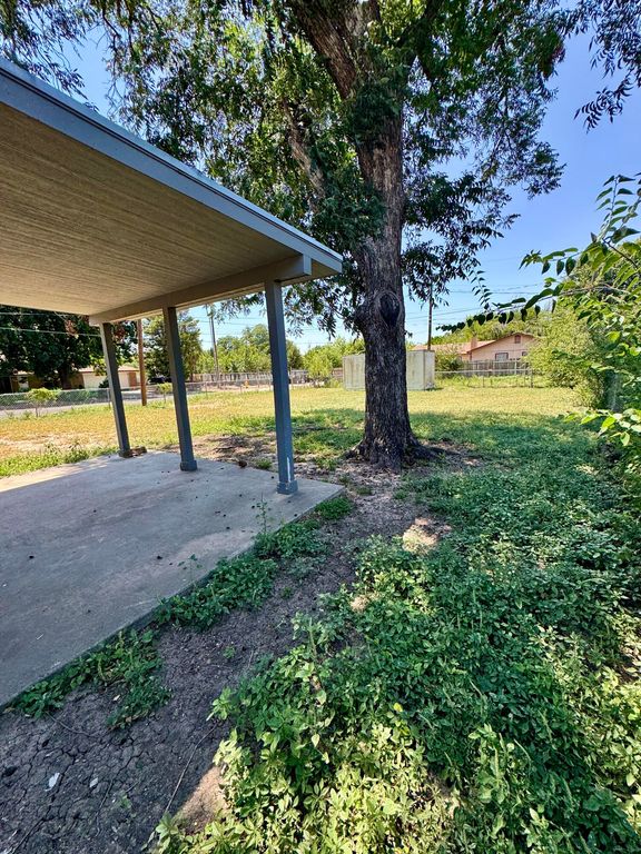 Image 9 of property listing at 501 Wanda Street, San Angelo, TX 76903