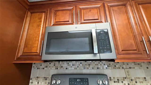 7621 ROSEWOOD DRIVE, Port Richey, FL 34668