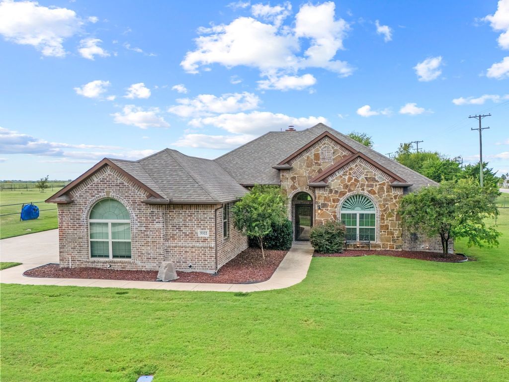 5322 County Road 939, Nevada, TX 75173