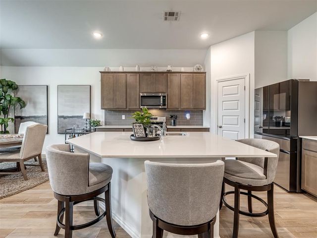 9004 NW 149th Terrace, Yukon, OK 73099
