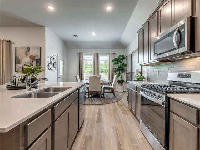 9004 NW 149th Terrace, Yukon, OK 73099