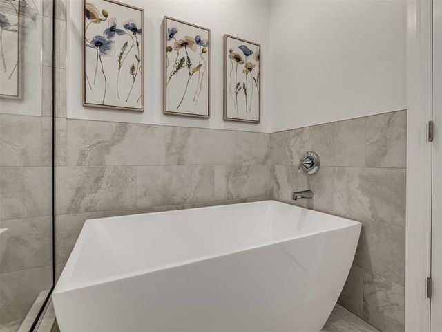9004 NW 149th Terrace, Yukon, OK 73099