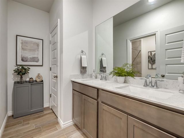 9004 NW 149th Terrace, Yukon, OK 73099