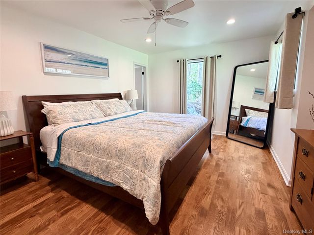 43B Old Squires Road, Hampton Bays, NY 11946