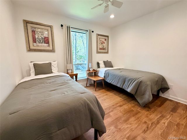 43B Old Squires Road, Hampton Bays, NY 11946