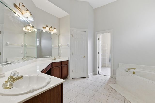 1348 COLBERT CV, Collierville, TN 38017