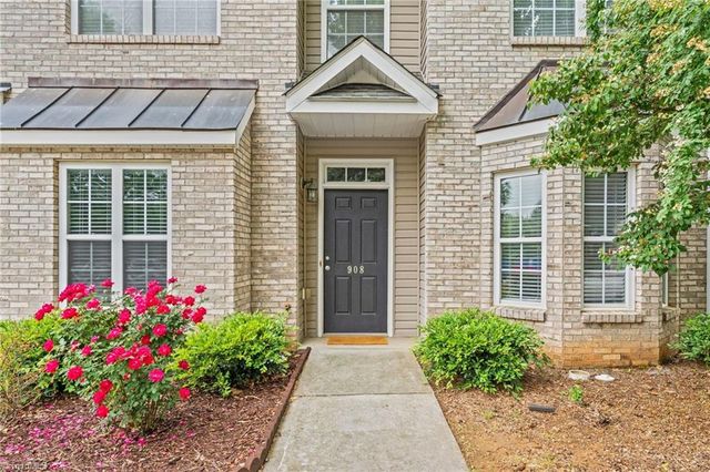 908 Windcastle Lane, Winston-salem, NC 27105