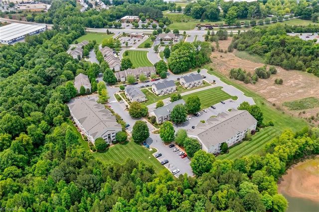 908 Windcastle Lane, Winston-salem, NC 27105