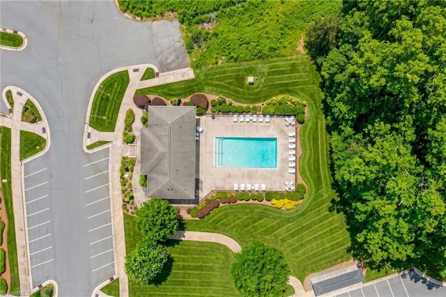 908 Windcastle Lane, Winston-salem, NC 27105