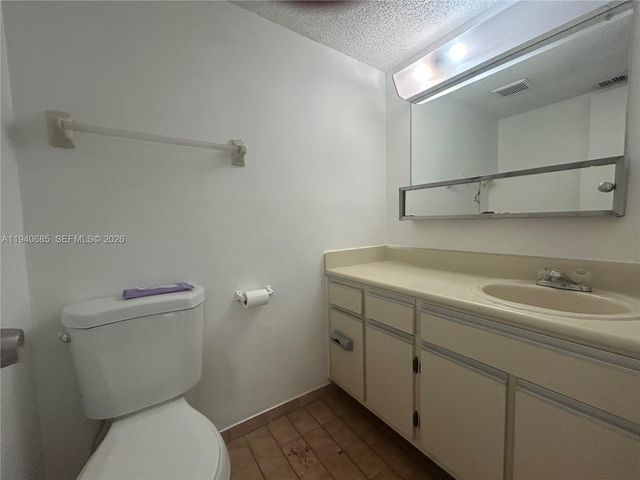 5851 W 20th Avenue 409, Hialeah, FL 33012