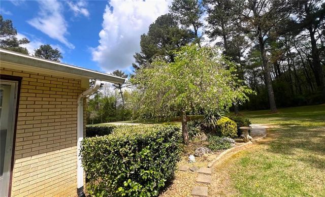 949 Love Bridge Road SE, Calhoun, GA 30701