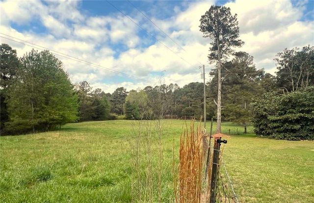 949 Love Bridge Road SE, Calhoun, GA 30701