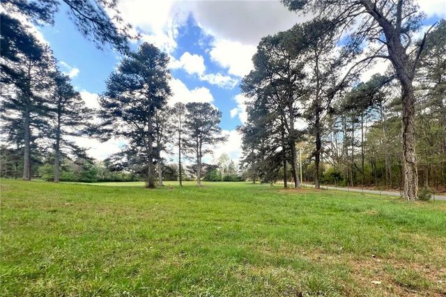 949 Love Bridge Road SE, Calhoun, GA 30701