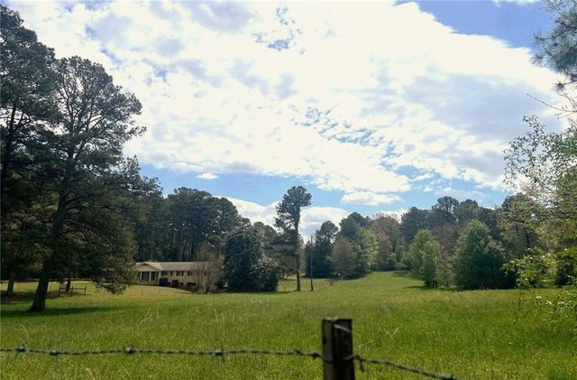 949 Love Bridge Road SE, Calhoun, GA 30701