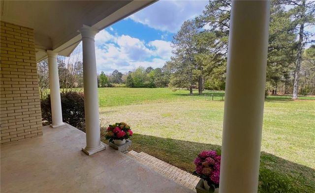 949 Love Bridge Road SE, Calhoun, GA 30701