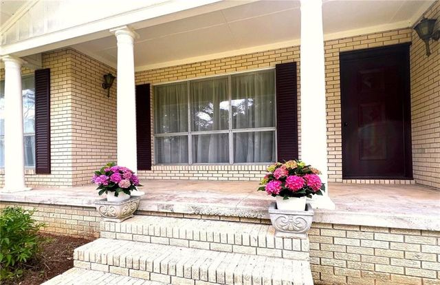 949 Love Bridge Road SE, Calhoun, GA 30701