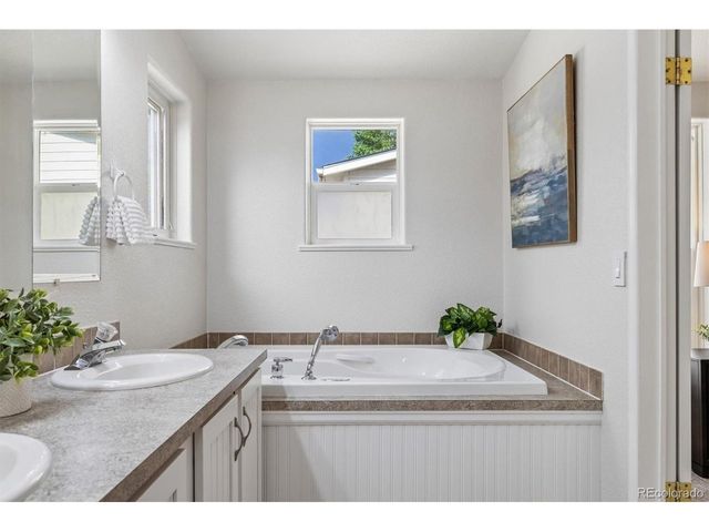 7750 Hummingbird Grn, Frederick, CO 80530