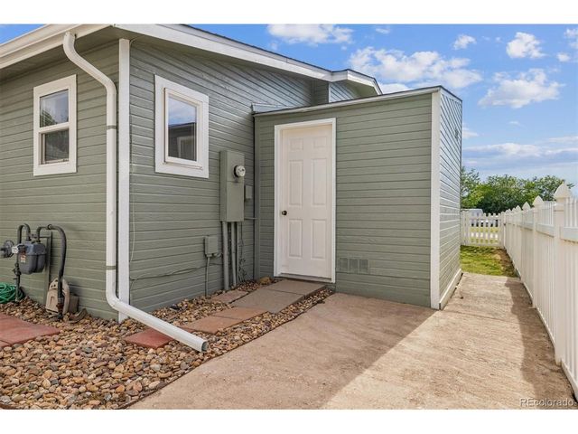 7750 Hummingbird Grn, Frederick, CO 80530