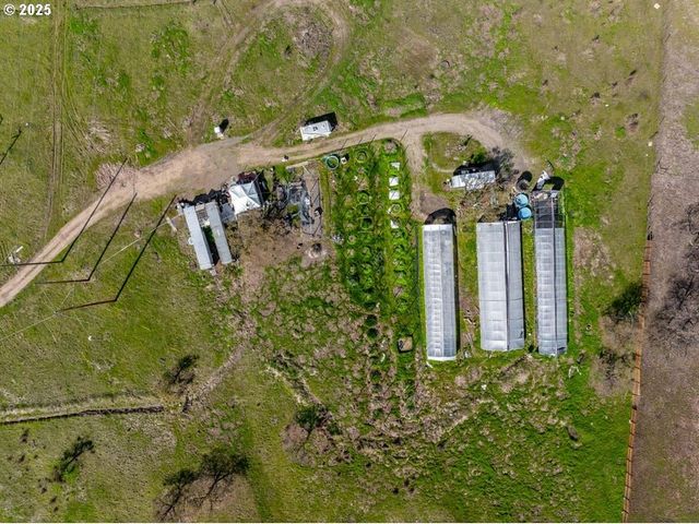 10695 KILDEE Ave, Central Point, OR 97502