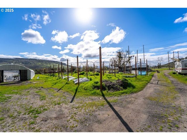 10695 KILDEE Ave, Central Point, OR 97502