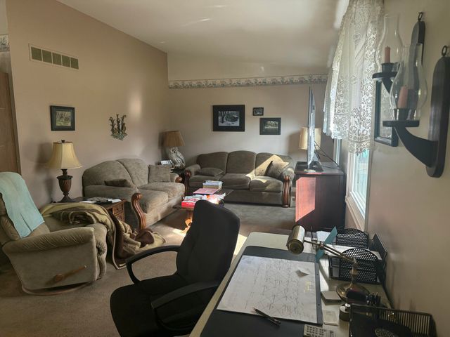 212 Weblos Trail, Valparaiso, IN 46385