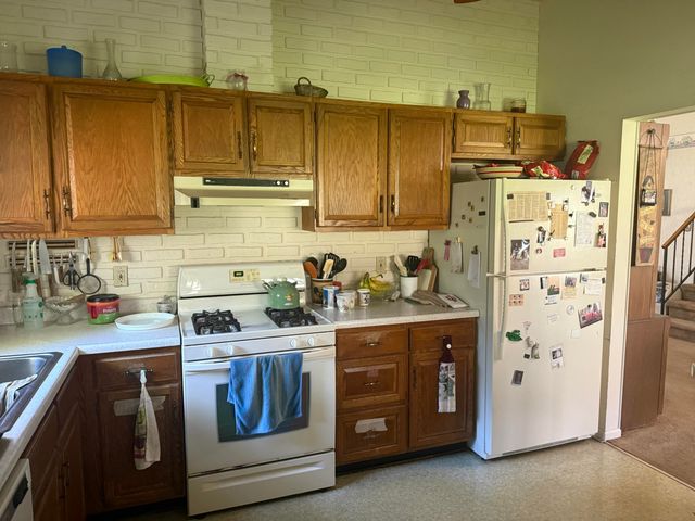 212 Weblos Trail, Valparaiso, IN 46385