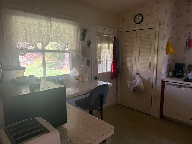 212 Weblos Trail, Valparaiso, IN 46385