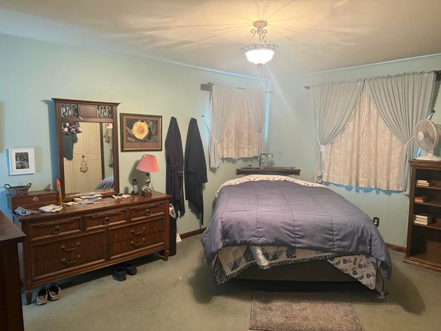 212 Weblos Trail, Valparaiso, IN 46385