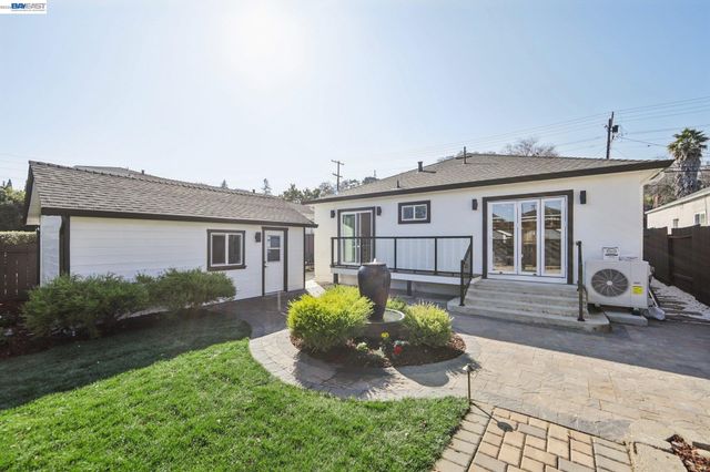 725 Alameda De Las Pulgas, Redwood City, CA 94061