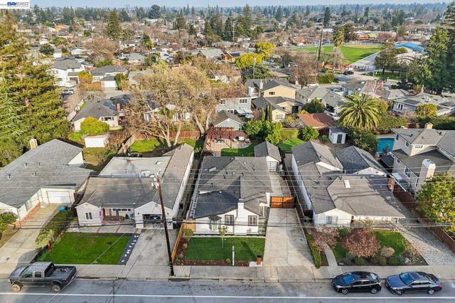 725 Alameda De Las Pulgas, Redwood City, CA 94061