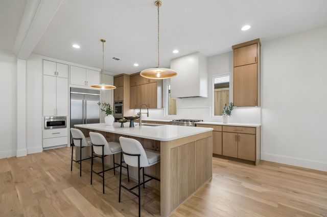 6207 Sudbury Drive, Dallas, TX 75214