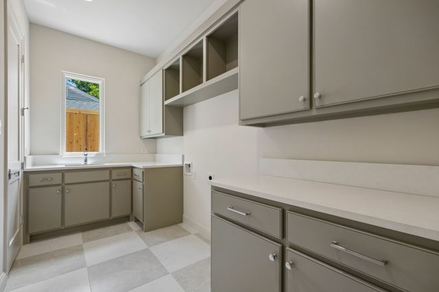 6207 Sudbury Drive, Dallas, TX 75214
