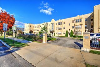 1180 Narragansett Boulevard E2, Cranston, RI 02905