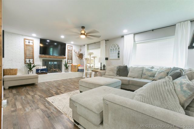 804 E Pierce Avenue, Mcalester, OK 74501