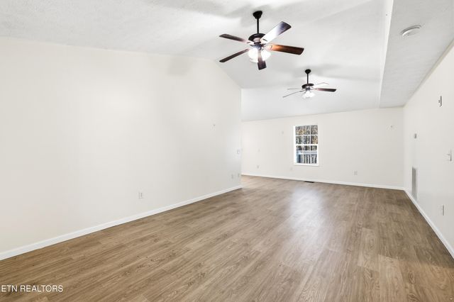 306 Joshua Landing Court, Seymour, TN 37865