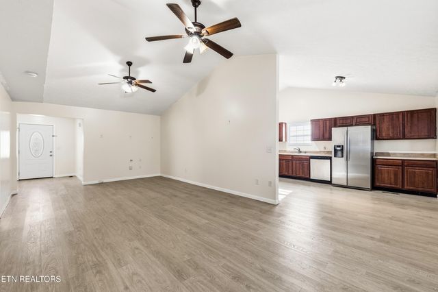 306 Joshua Landing Court, Seymour, TN 37865