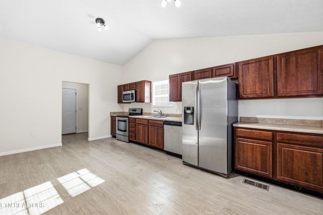 306 Joshua Landing Court, Seymour, TN 37865