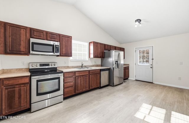 306 Joshua Landing Court, Seymour, TN 37865