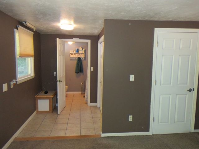 32 Oak St, Pembroke, MA 02359