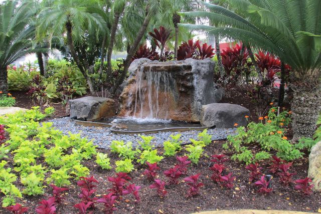 3755 Via Poinciana 203, Lake Worth, FL 33467